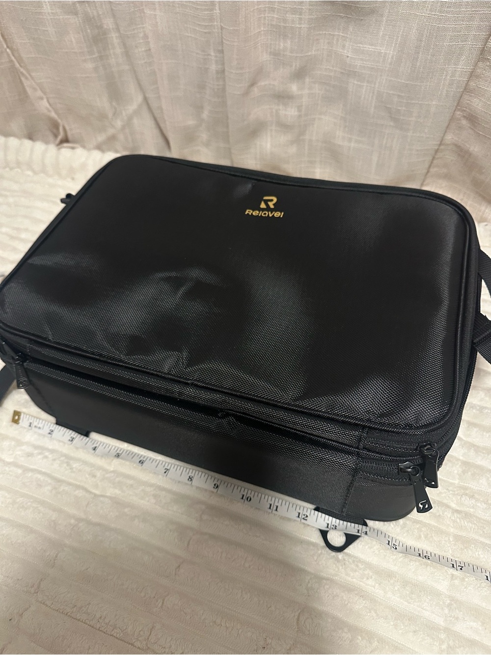 Relabel Makeup Case Travel Bag - Picture 2 of 12